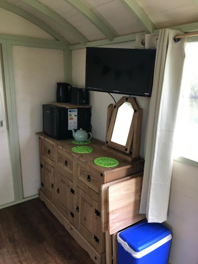 Elton Barn Fishery & Retreat Nottingham Exteriör bild