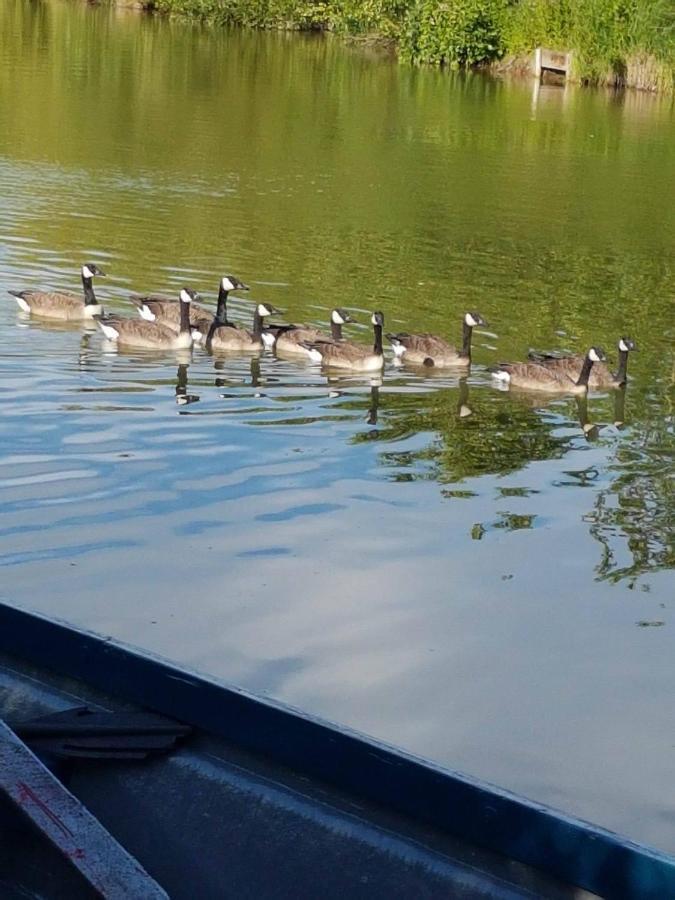 Elton Barn Fishery & Retreat Nottingham Exteriör bild