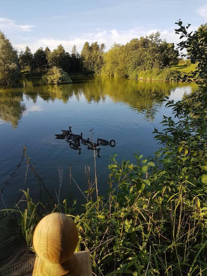 Elton Barn Fishery & Retreat Nottingham Exteriör bild
