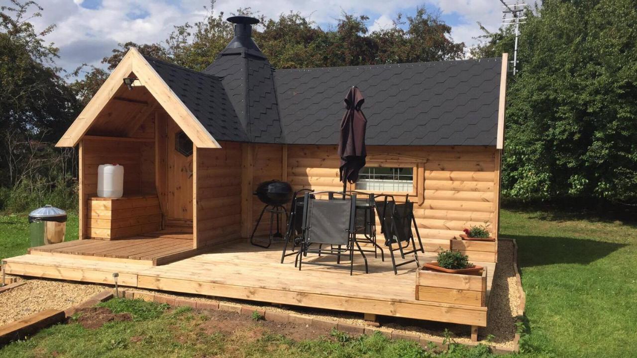 Elton Barn Fishery & Retreat Nottingham Exteriör bild